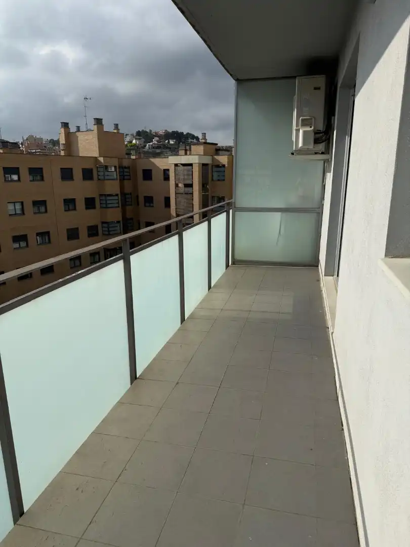 Terrasse von Dachboden zur Miete in Cuarte de Huerva mit Klimaanlage, Heizung und Parkett