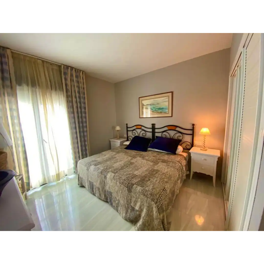 Apartament amb piscina en venda a Nueva Andalucía, imagen 4