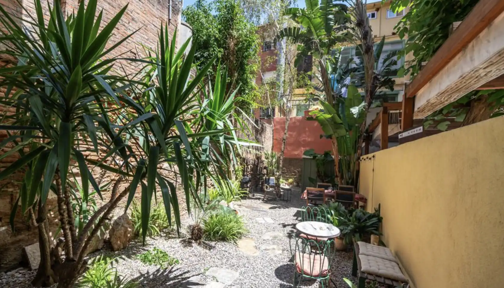 Jardí de Pis en venda en Barcelona amb Parquet, Terrassa i Traster