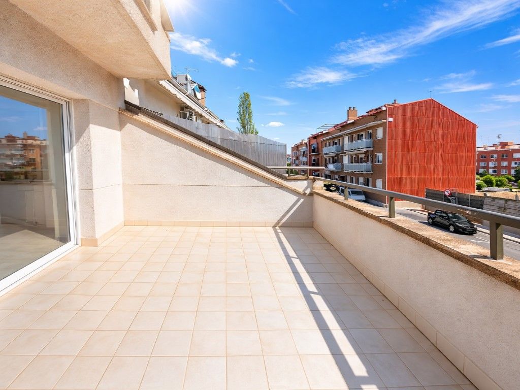 Duplex for sale in Calle Eugeni D'Ors, Els Monjos
