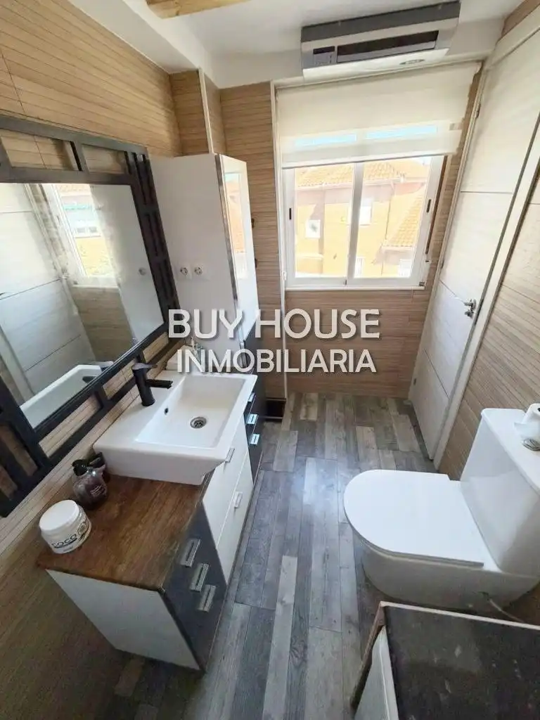 Habitación de Dúplex en venta en Ugena con Aire acondicionado, Calefacción y Amueblado