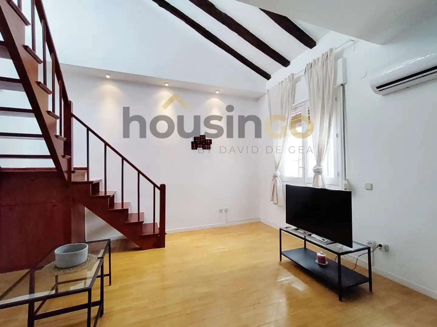 Living room of Duplexes for rent in Madrid  with Air Conditioner, Heating and Furnished
