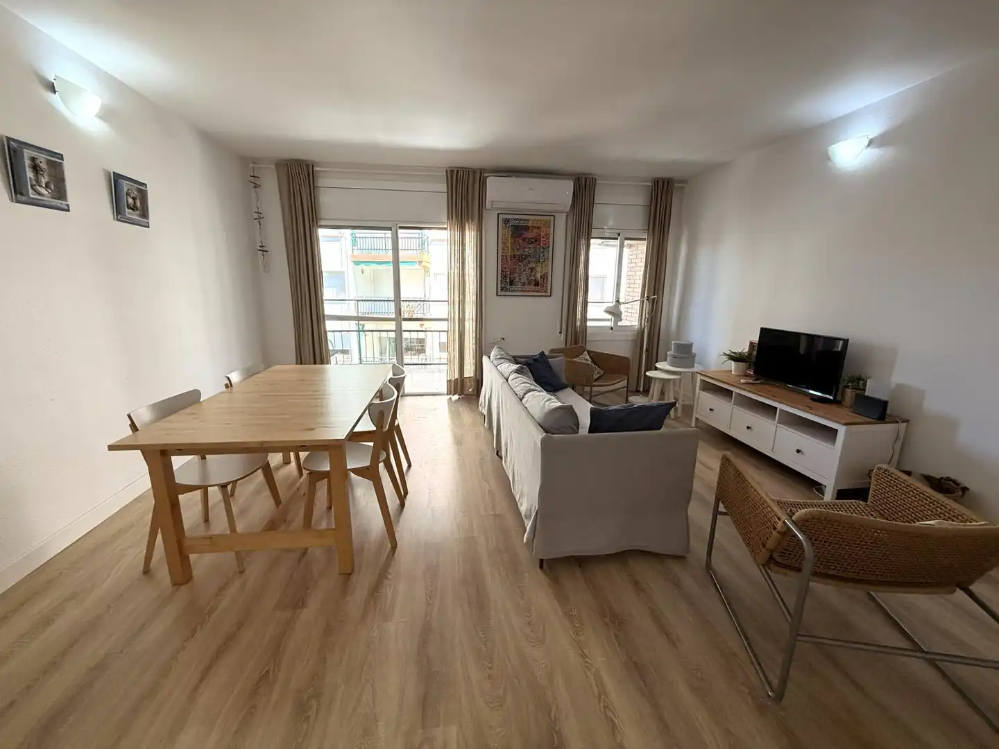Sala d'estar de Pis en venda en El Vendrell amb Aire condicionat, Calefacció i Parquet