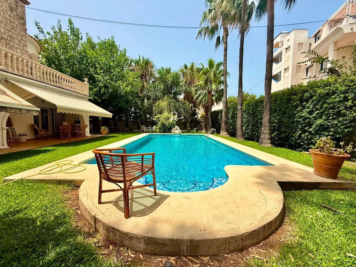 Villa mit Pool zum Verkauf in Las Marinas / Les Marines