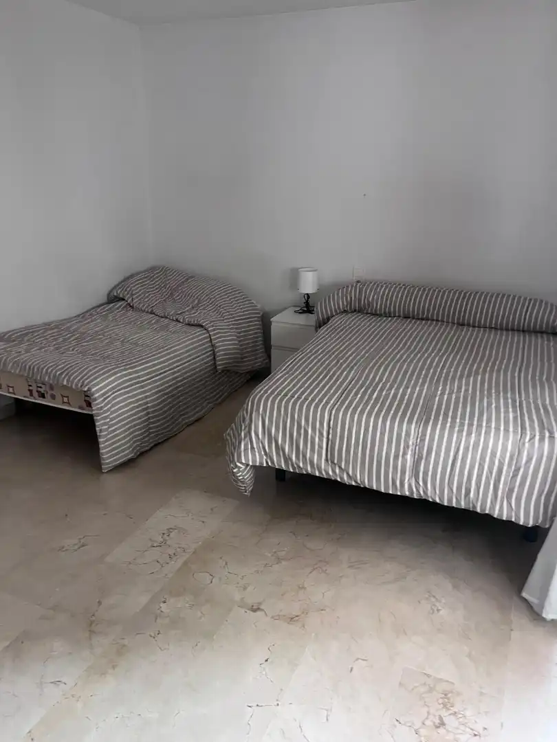 Flat with terrace for sale in Beiro, imagen 3