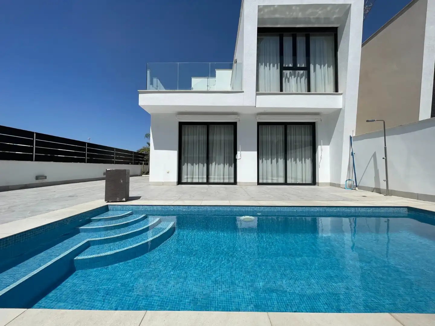 Casa con piscina en venta en Benijófar