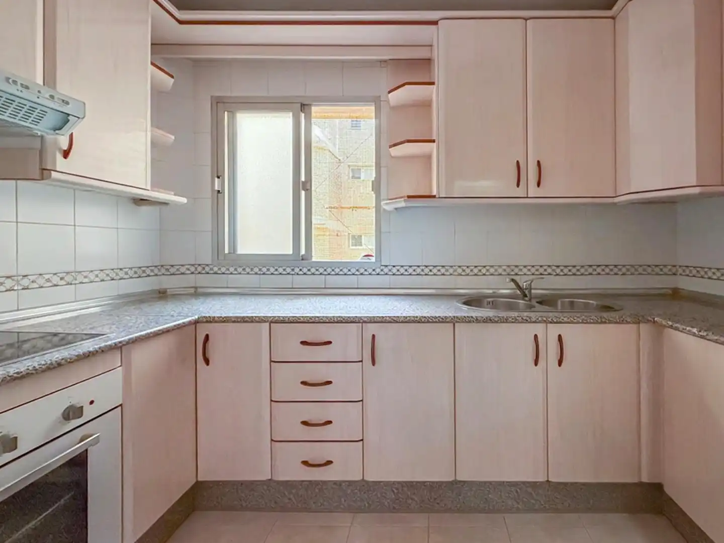 Cocina de Piso en venta en Estepona con Terraza y Balcón