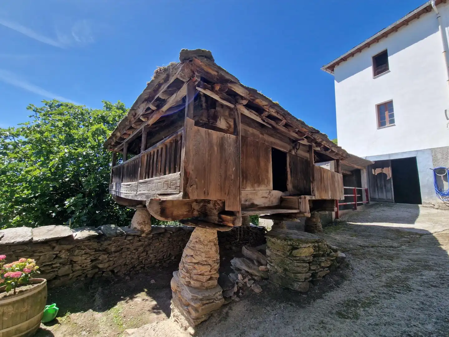 Vista exterior de Finca rústica en venta en Cangas del Narcea con Calefacción, Jardín privado y Terraza