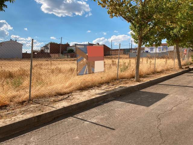 Terreno residencial en Venta en Calle los Cipreses en Piedrabuena