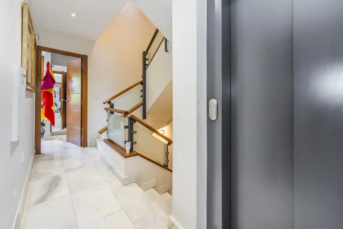 Casa adosada en venta en C. Gutiérrez Canales, Canillejas