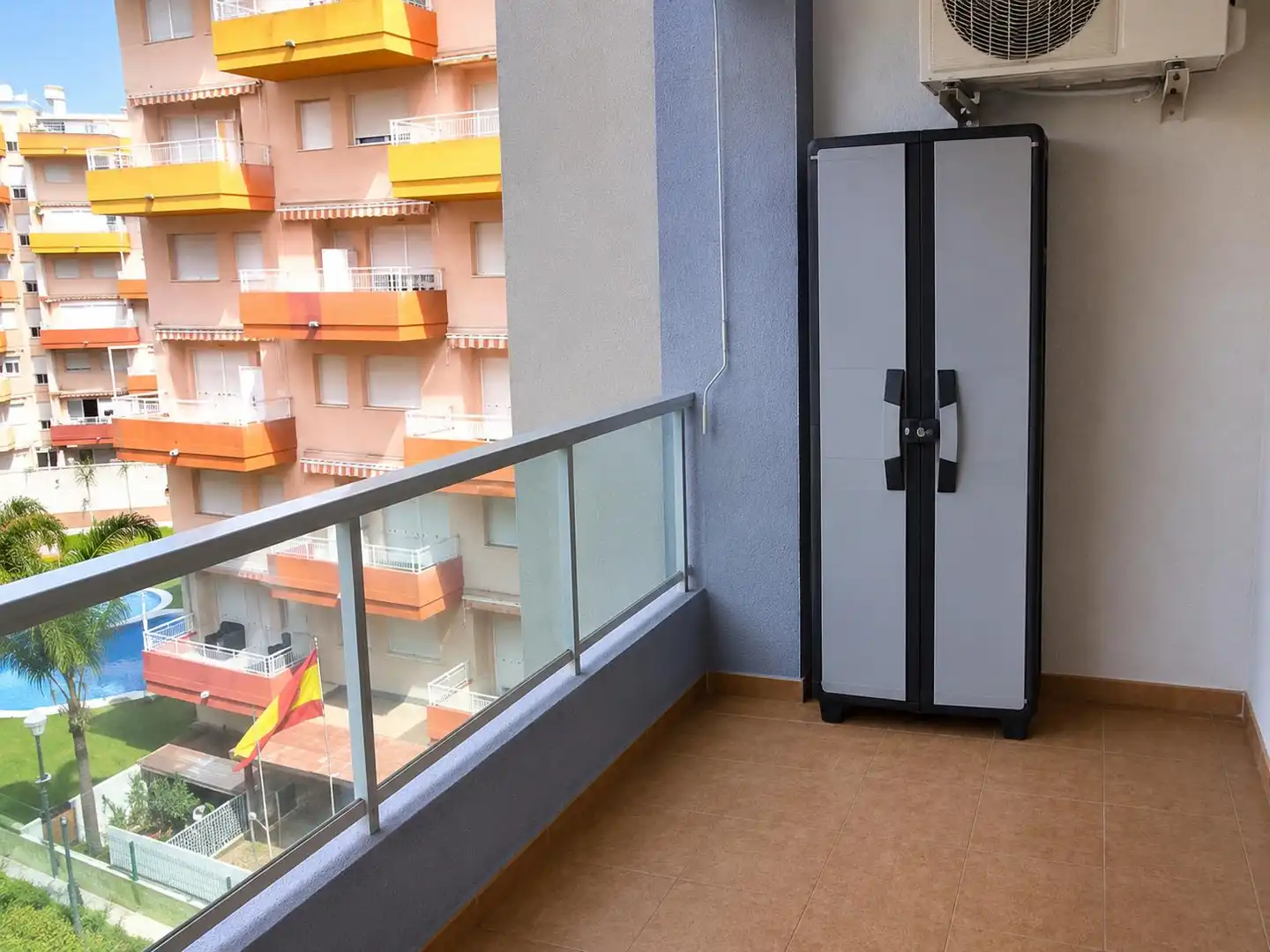 Terrasse von Wohnung zum Verkauf in Canet d'En Berenguer mit Klimaanlage, Terrasse und Möbliert