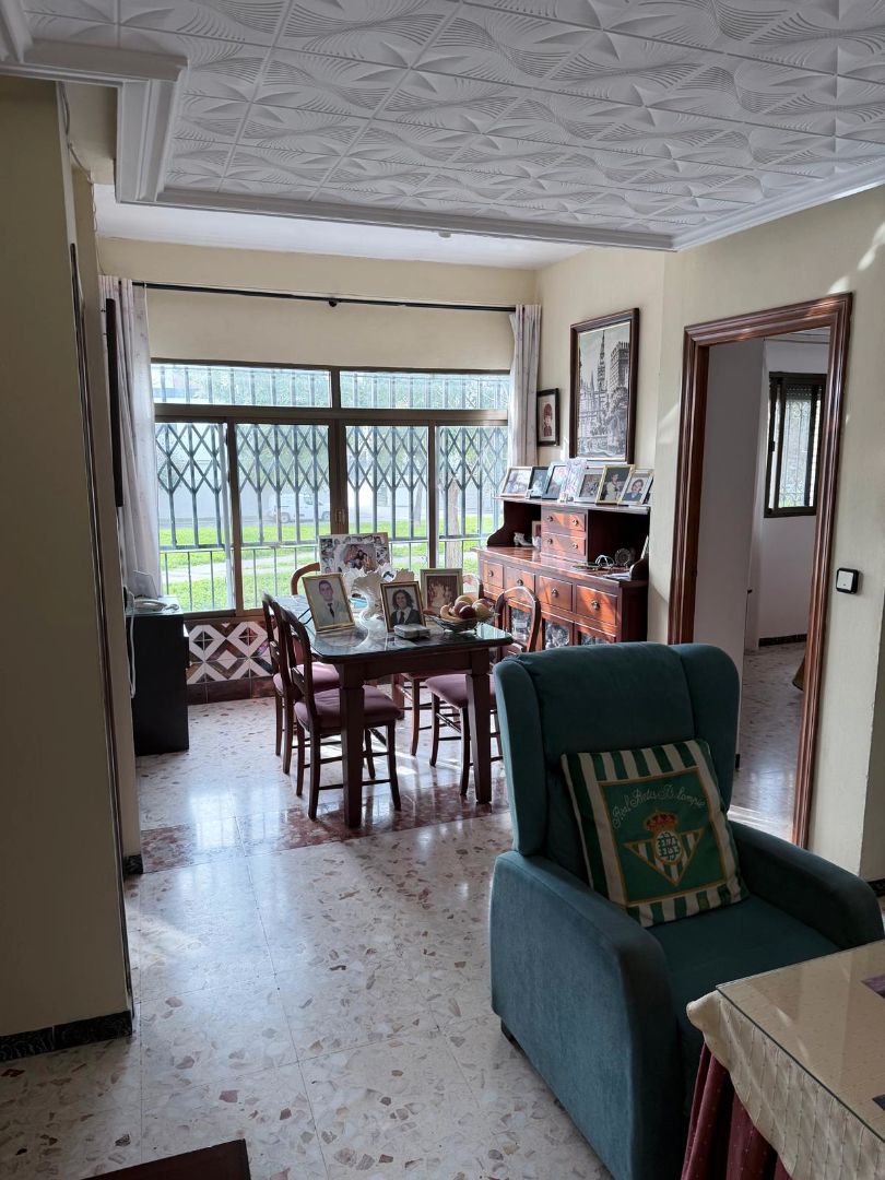 Dining room of House or chalet for sale in  Sevilla Capital  with Furnished