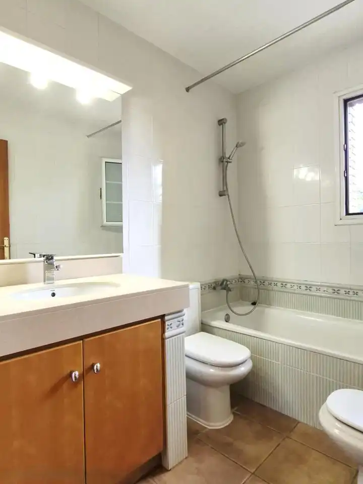 Bany de Casa o xalet en venda en Matadepera amb Aire condicionat, Jardí privat i Terrassa