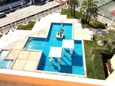 Pis amb piscina de lloguer a Calle ARENAL-MONTAÑAR 124