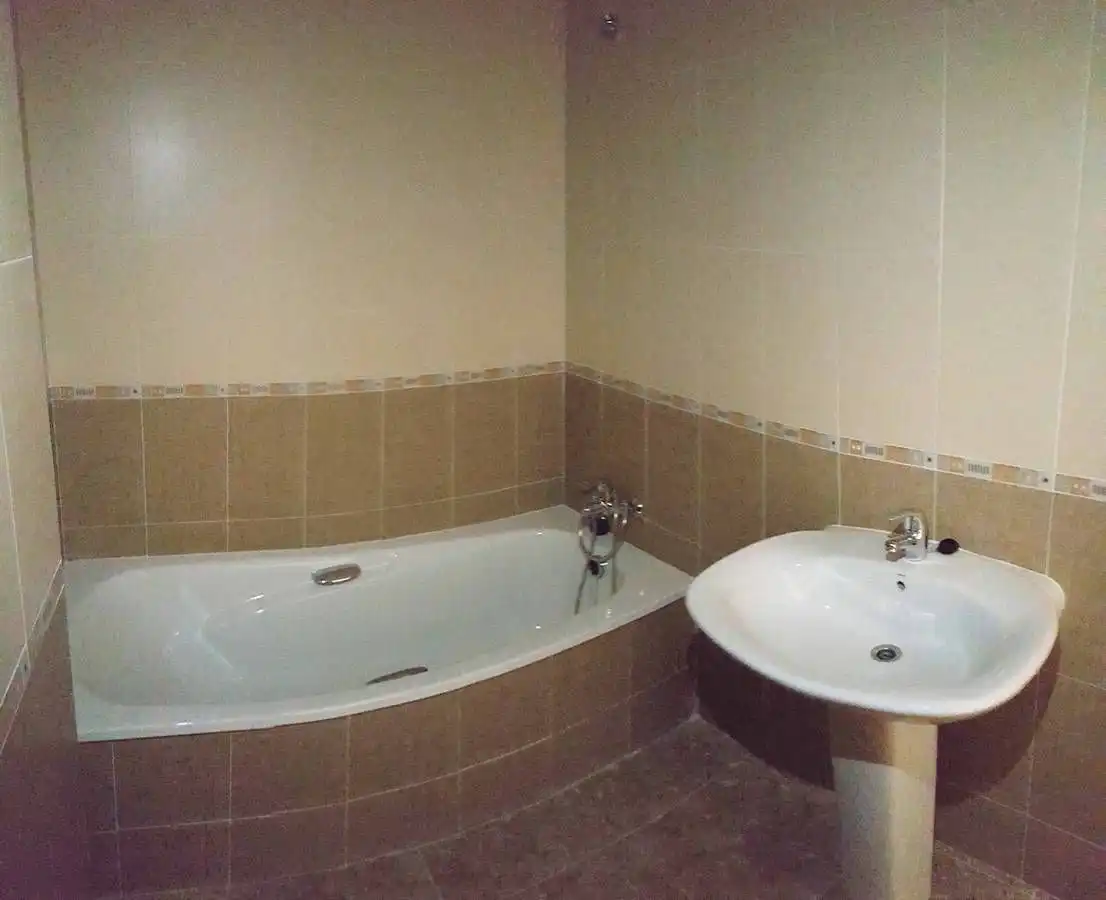 Baño de Dúplex de alquiler en Medina de Rioseco con Calefacción