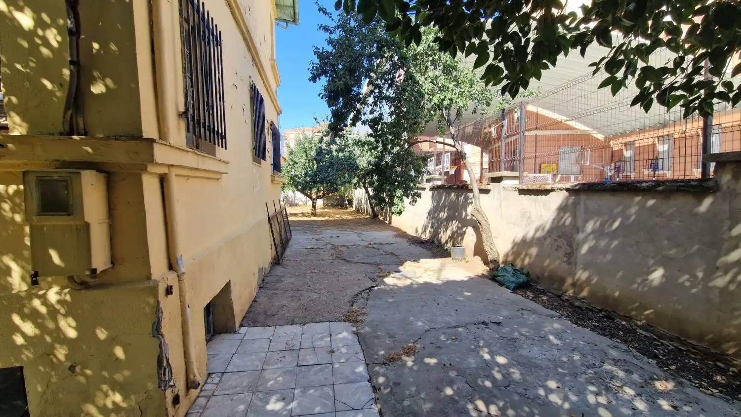 Vista exterior de Casa o chalet en venta en León Capital 