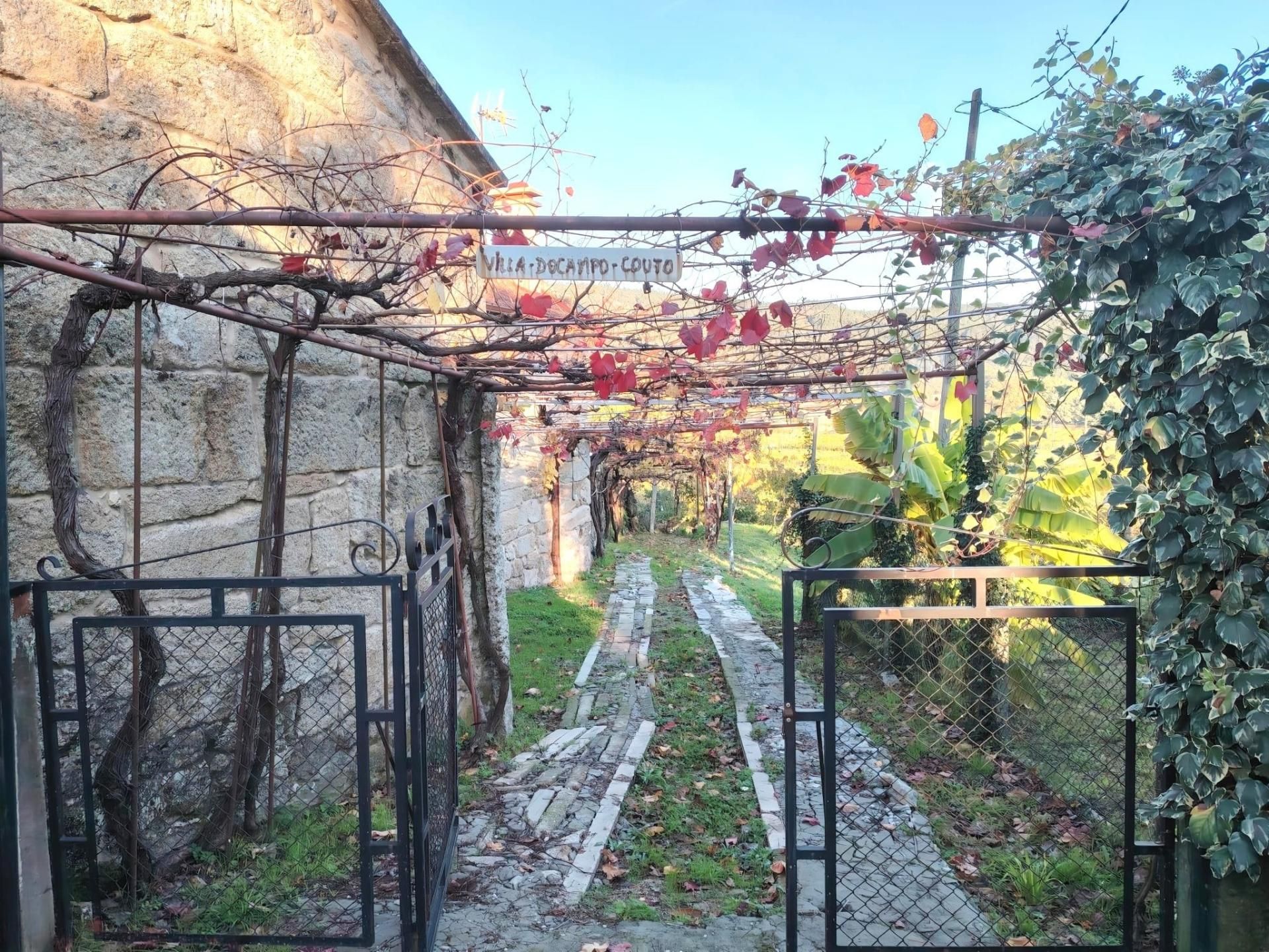 Garden of House or chalet for sale in Crecente  with Heating