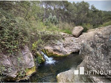 Rustikales Grundstück zum Verkauf in El Racó - Sant Feliu del Racó