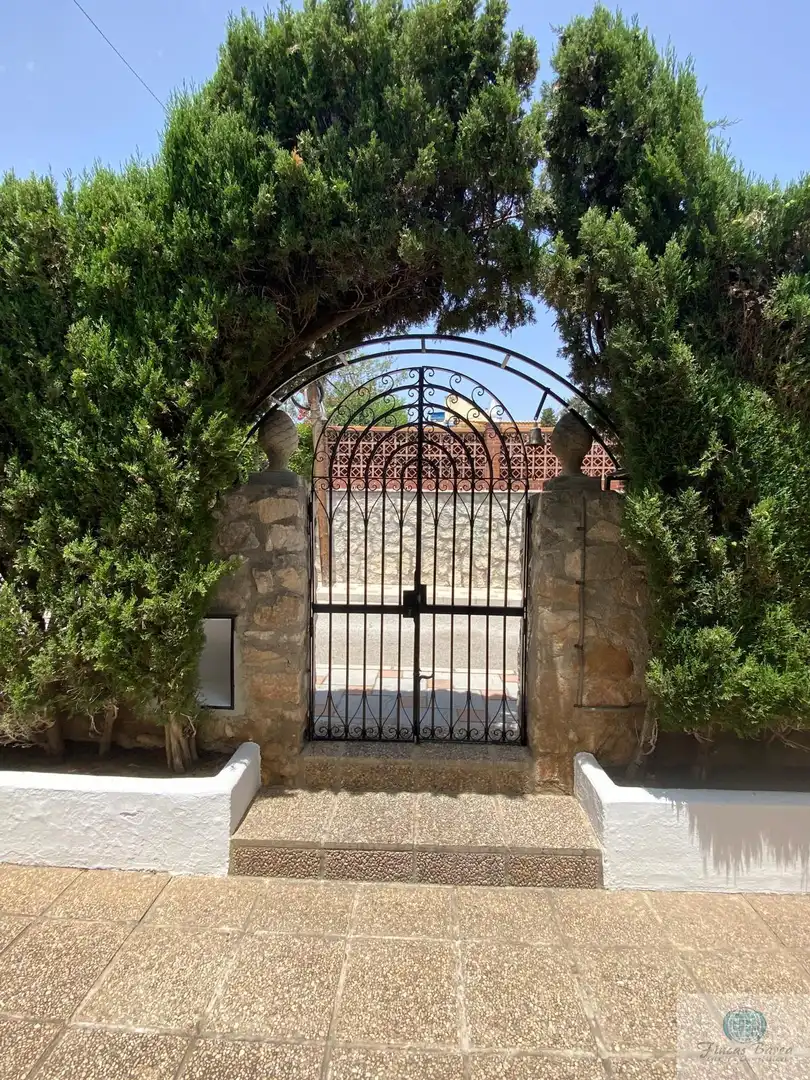 Chalet con piscina en venta en Castillo Sohail - Myramar, imagen 63