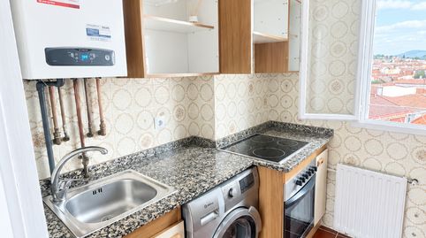 Foto 4 de Apartament de lloguer a Avenida Schulz, Barrio del Centro, Gijón