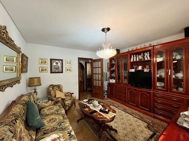 Piso con ascensor en venta en Calle de Camarena