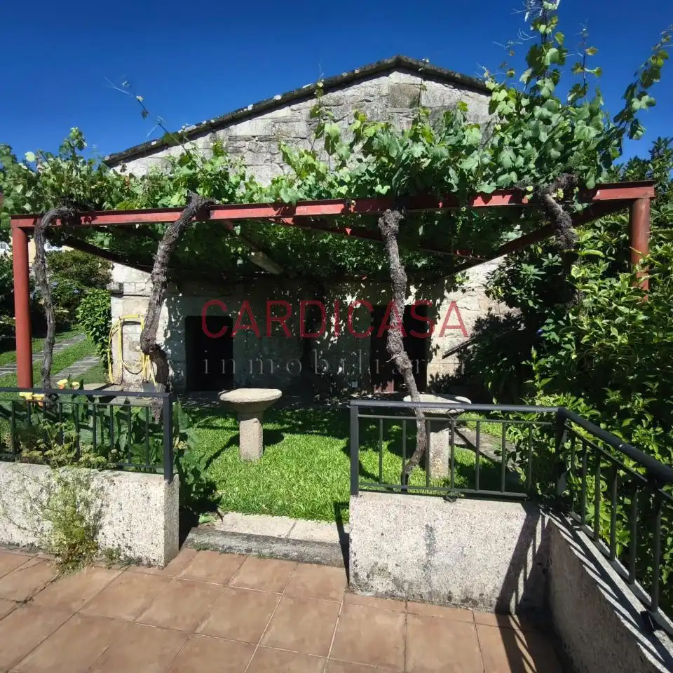 Jardí de Casa o xalet en venda en Mondariz amb Calefacció, Jardí privat i Terrassa