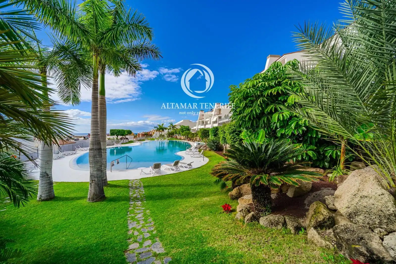 Apartamento con piscina en venta en Costa Adeje, imagen 2