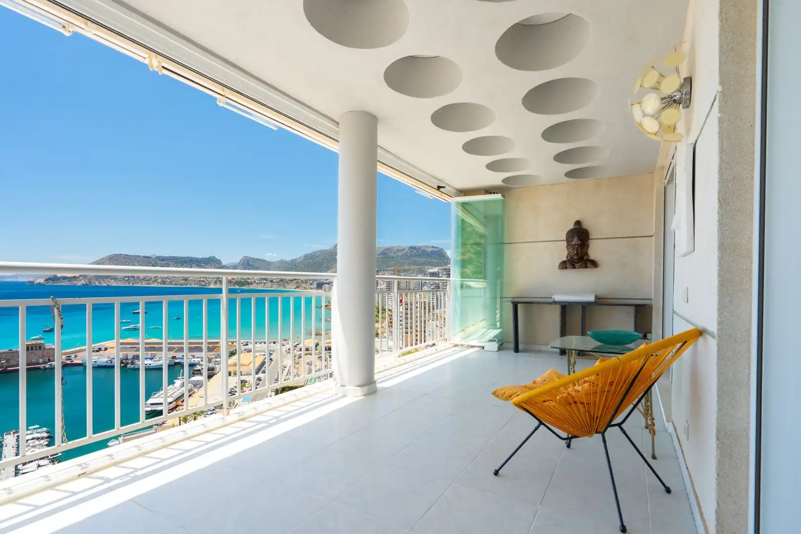 Apartment with terrace for sale in Playa Arenal - Bol
