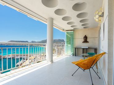 Apartamento con balcón en venta en Playa Arenal - Bol