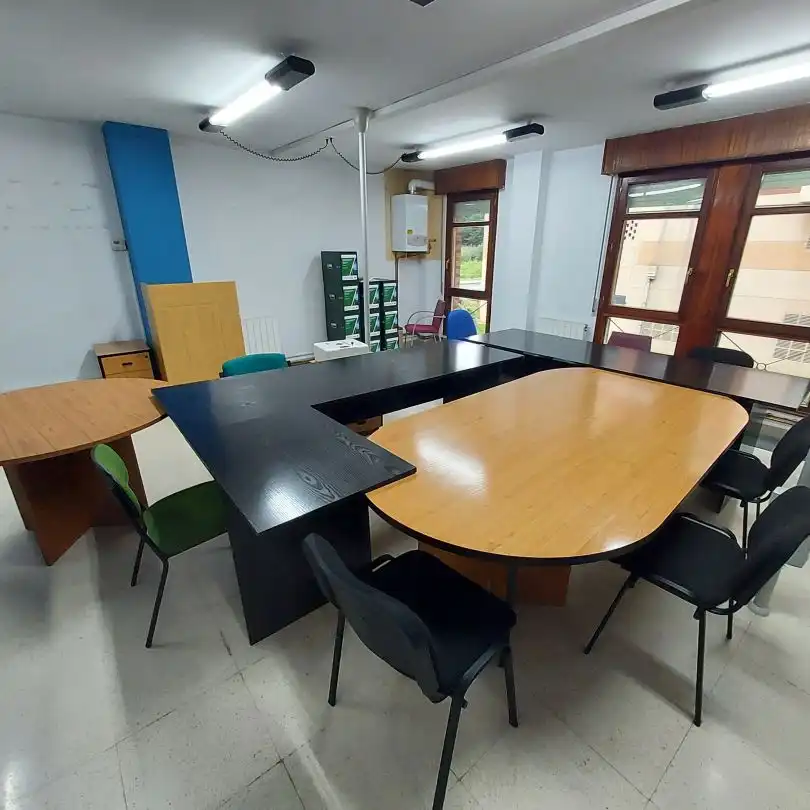 Büro zum Verkauf in Abadiño  mit Heizung und Möbliert