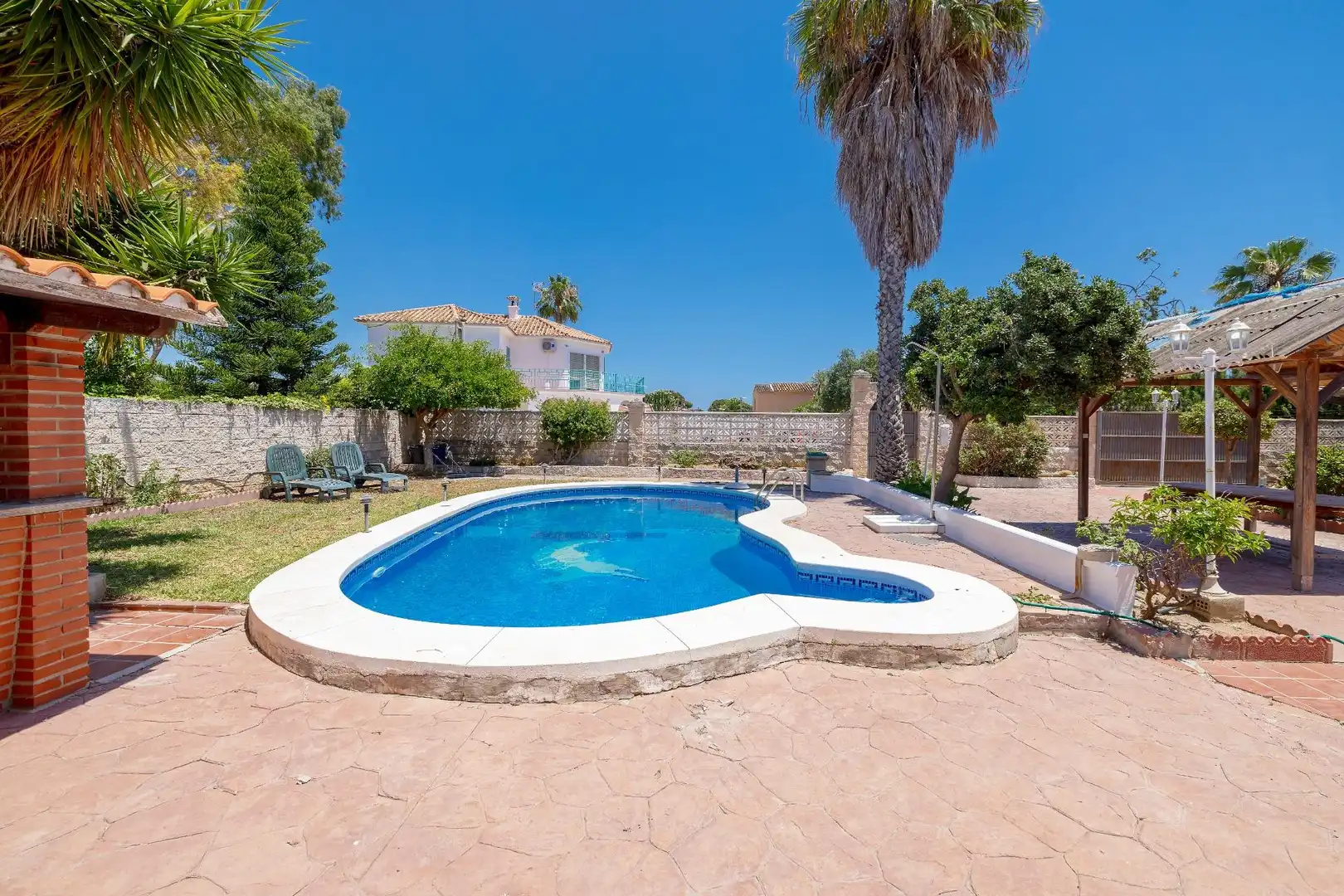 Schwimmbecken von Haus oder Chalet zum Verkauf in Málaga mit Klimaanlage, Terrasse und Abstellraum