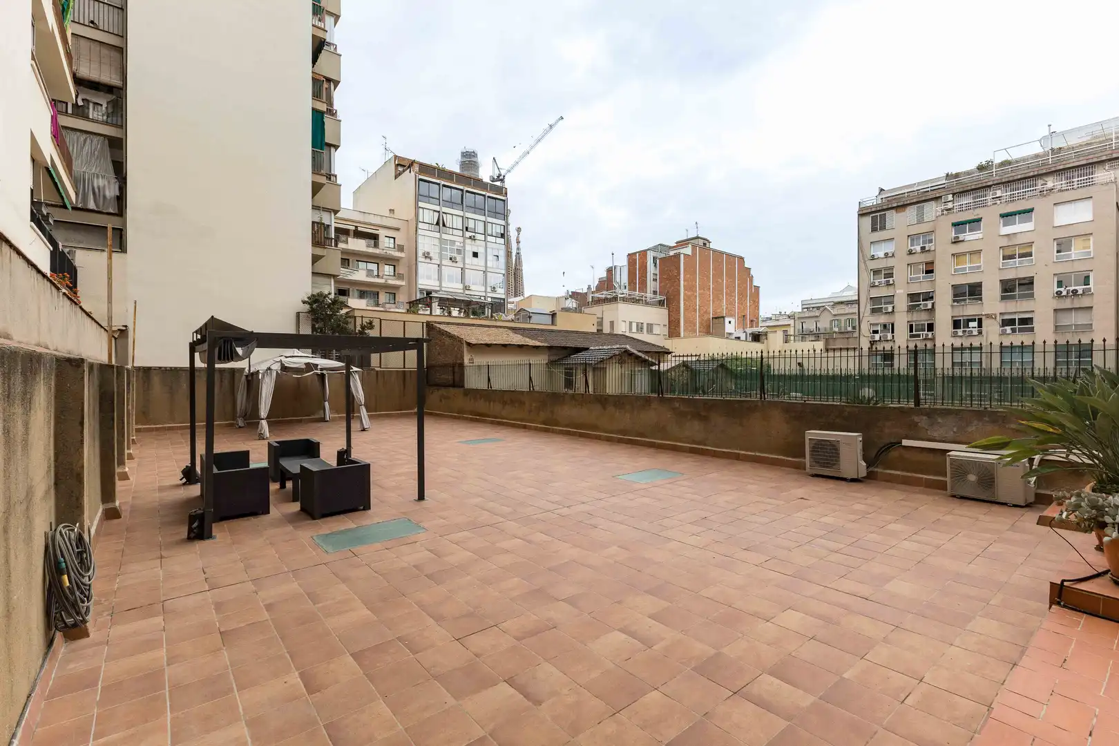 Terrasse von Büro zum Verkauf in Barcelona mit Klimaanlage und Terrasse