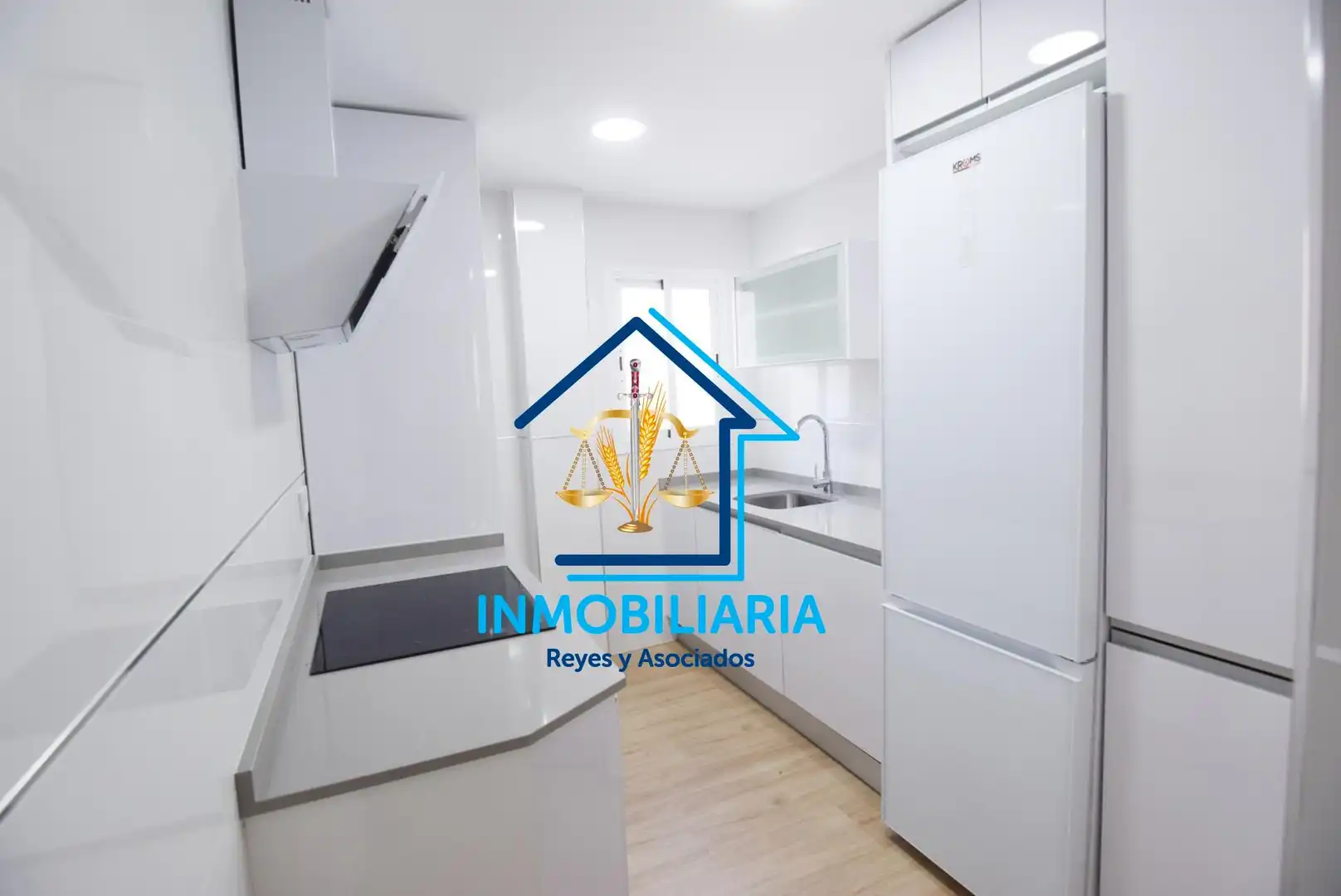 Kitchen of Flat for sale in Córdoba  with Air Conditioner and Heating