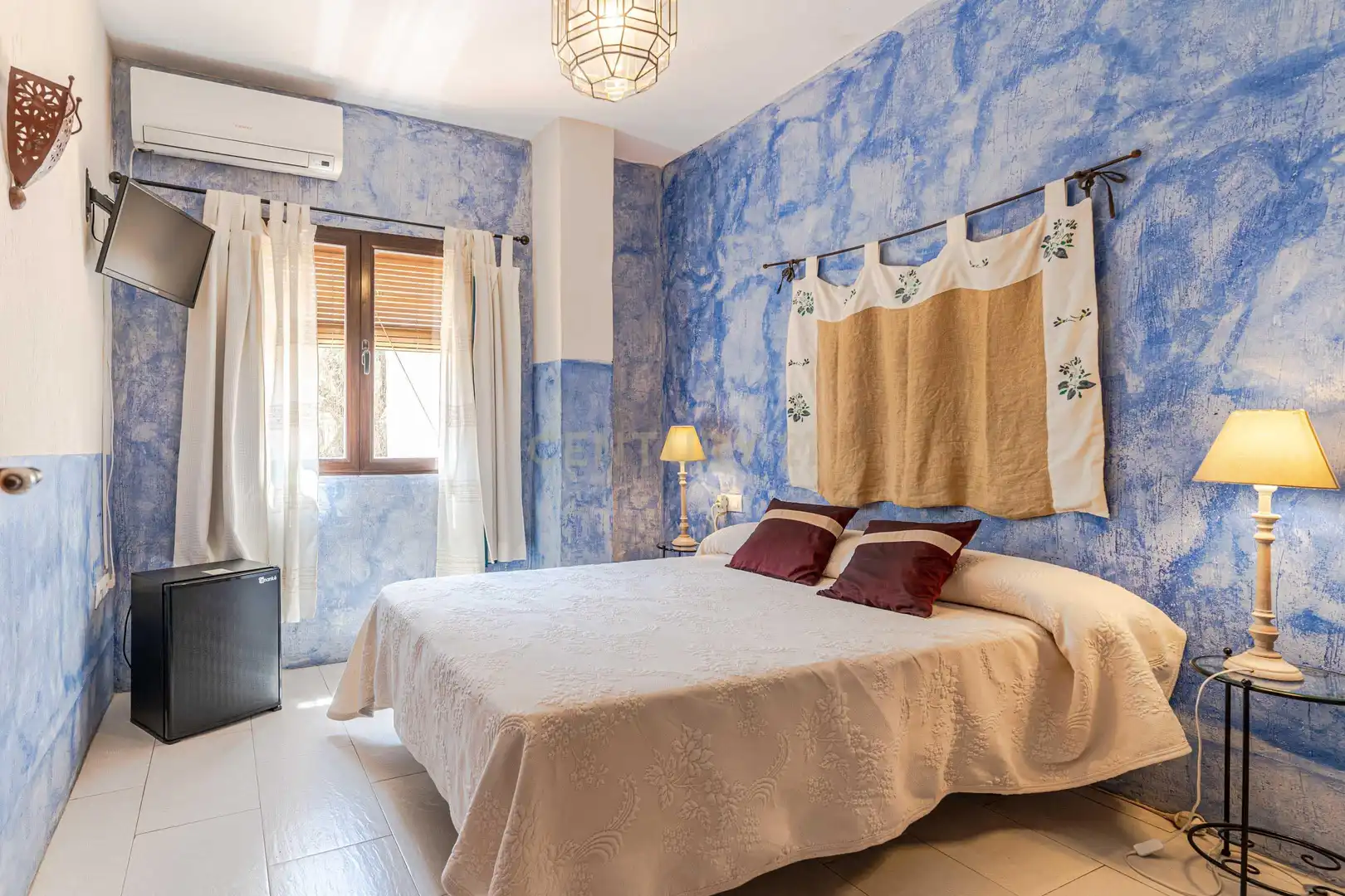 Bedroom of Houses for sale in Pinos Genil  with Air Conditioner, Private garden and Furnished