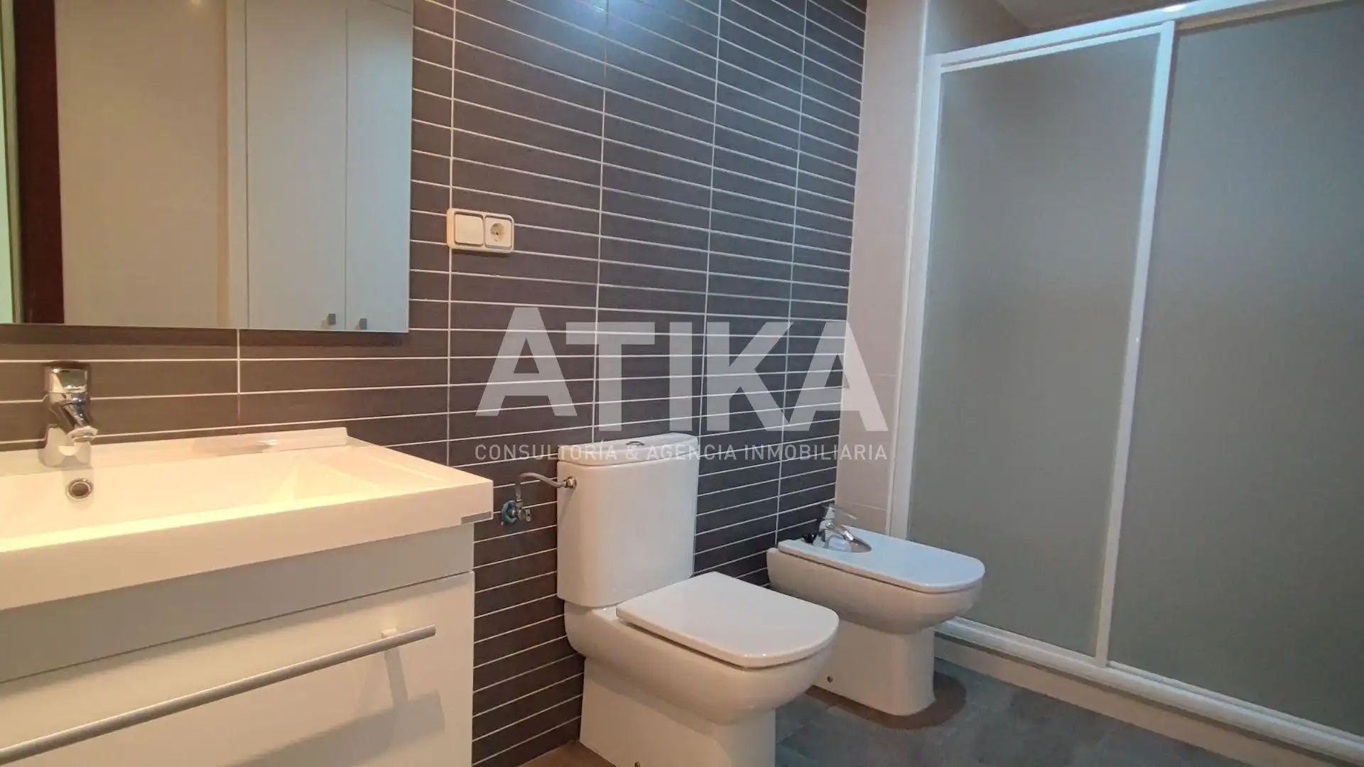 Baño de Piso en venta en Ontinyent con Trastero, Amueblado y Balcón