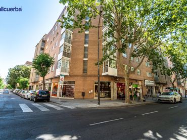Pis amb balcó en venda a PAISOS CATALANS