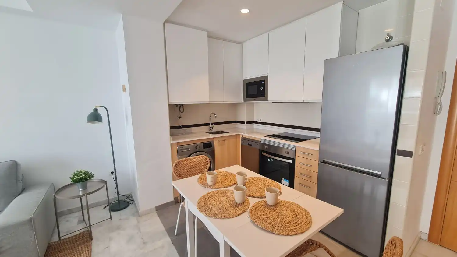 Kitchen of Flat for rent in Málaga  with Air Conditioner, Heating and Terrace