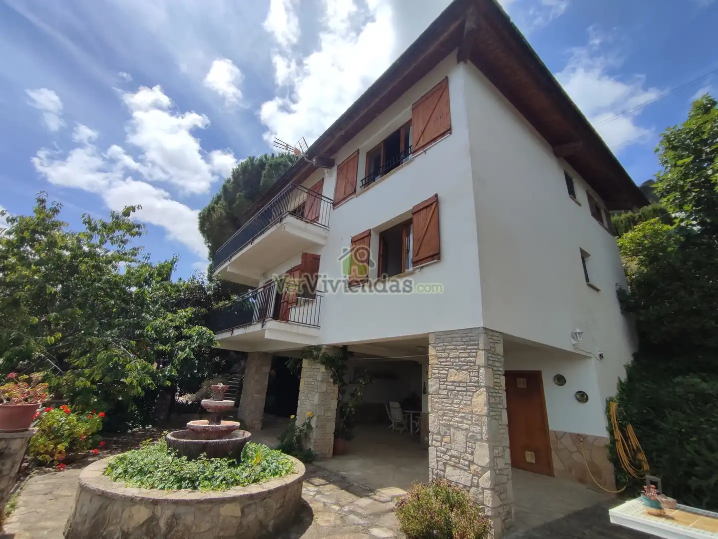 Vista exterior de Casa o chalet en venta en Vallirana con Calefacción, Jardín privado y Terraza