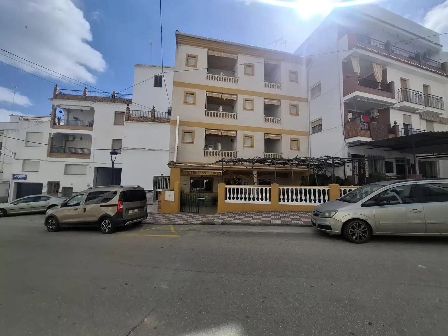Vista exterior de Edificio en venta en Tolox