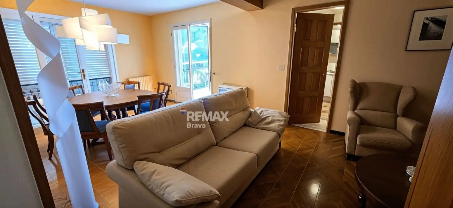 Casa adosada en venta en Celrà con Aire acondicionado, Jardín privado y Terraza