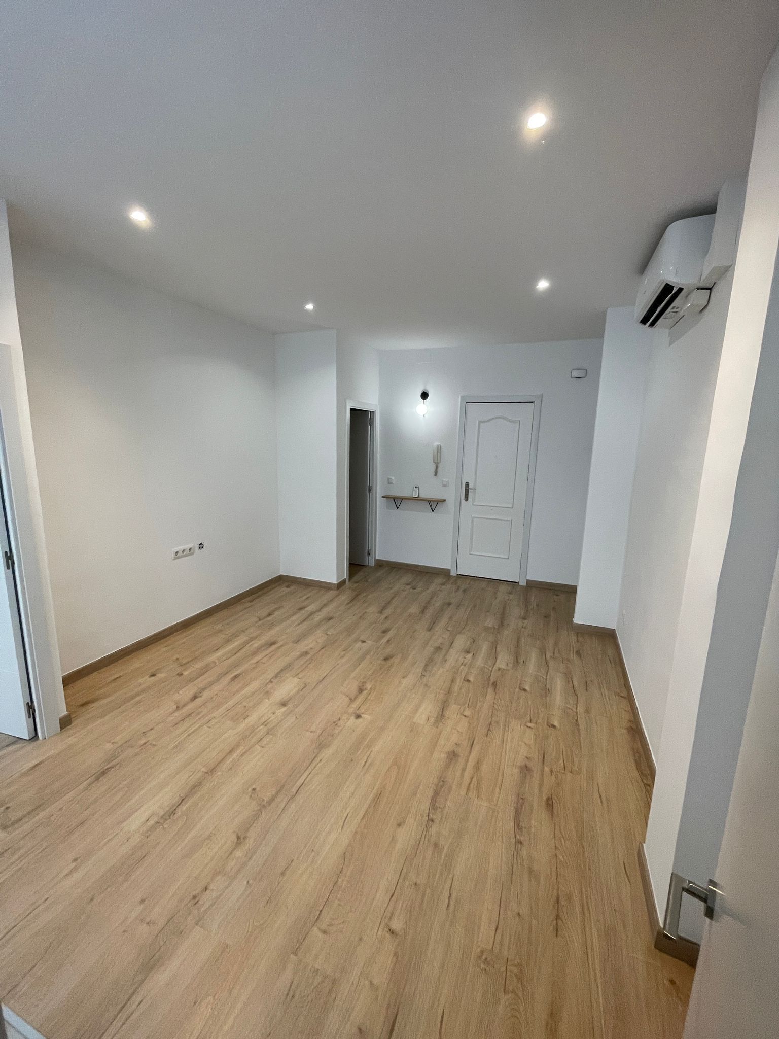 Pis en venda en L'Hospitalet de Llobregat amb Calefacció