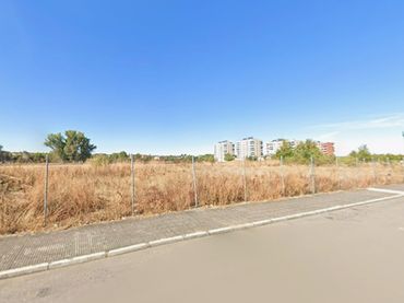Terreno residenziale in vendita a Calle Jorge Manrique