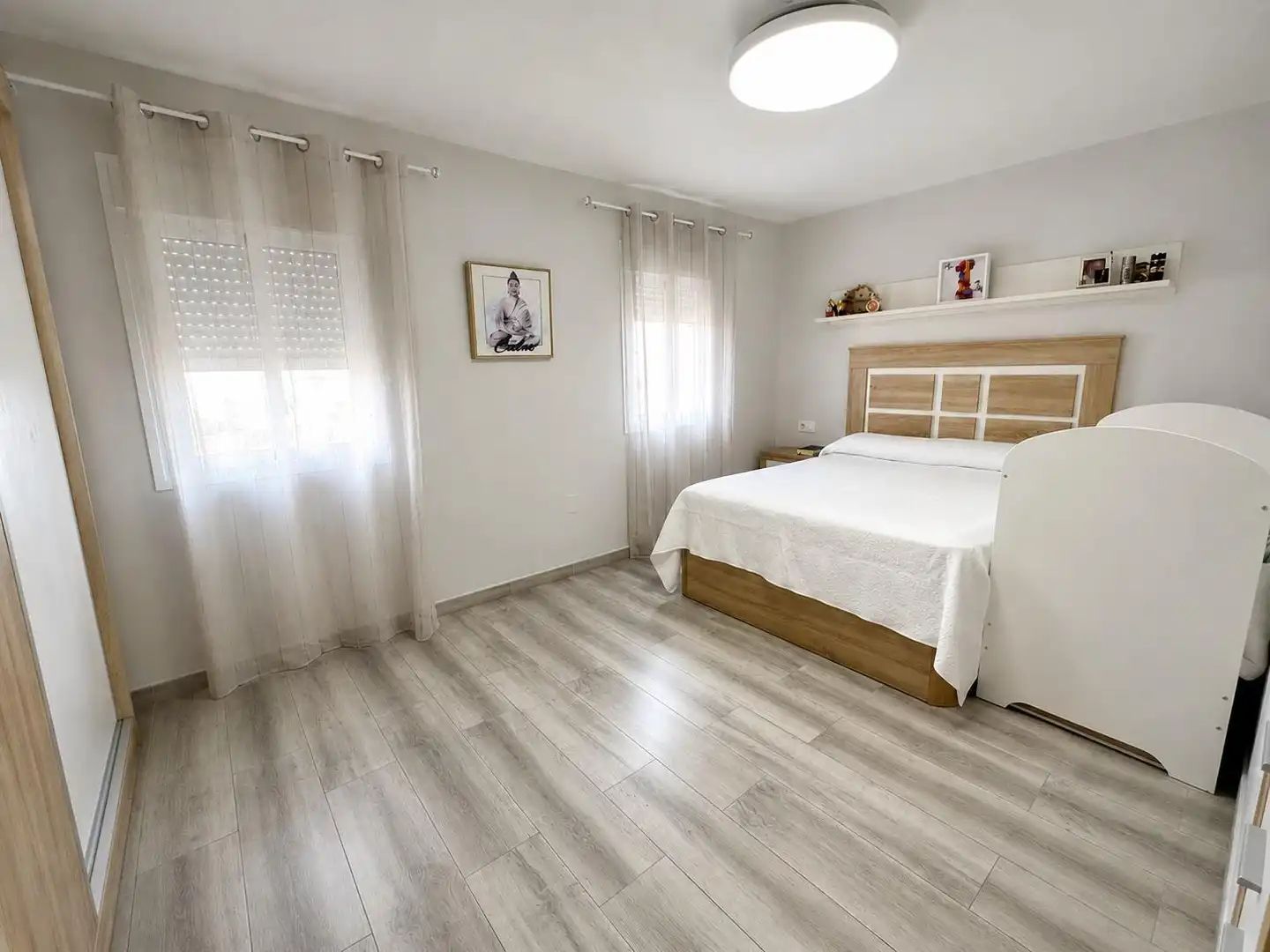 Dormitori de Pis en venda en Algeciras amb Aire condicionat i Balcó
