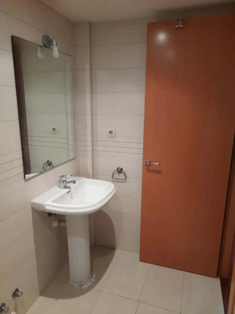 Bany de Pis en venda en Mataró amb Calefacció, Parquet i Balcó