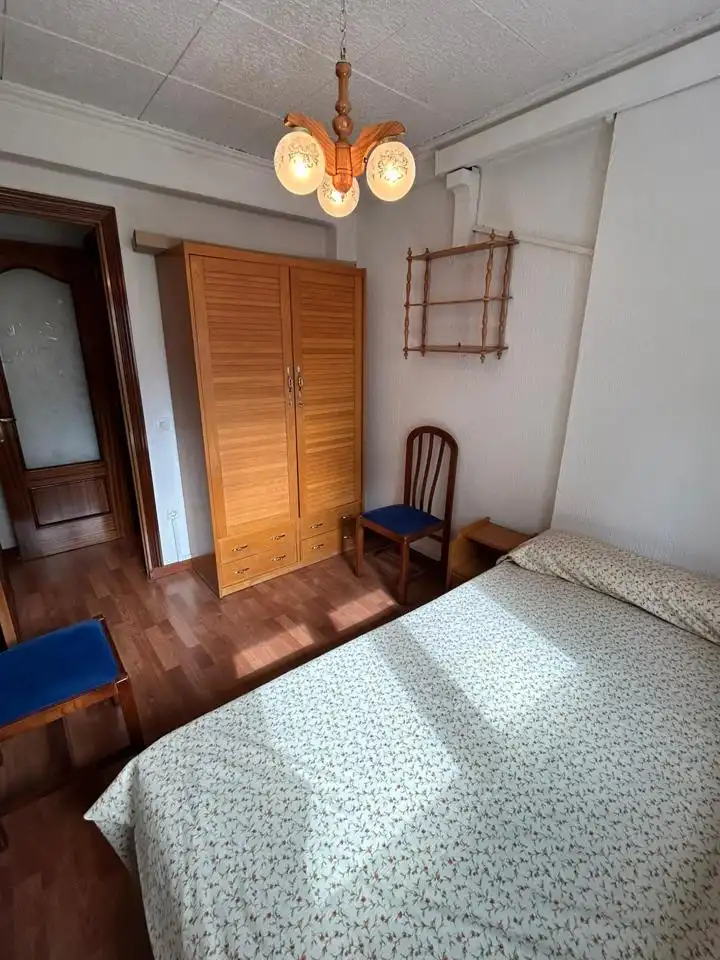 Bedroom of Flat for sale in Móstoles  with Air Conditioner, Heating and Parquet flooring
