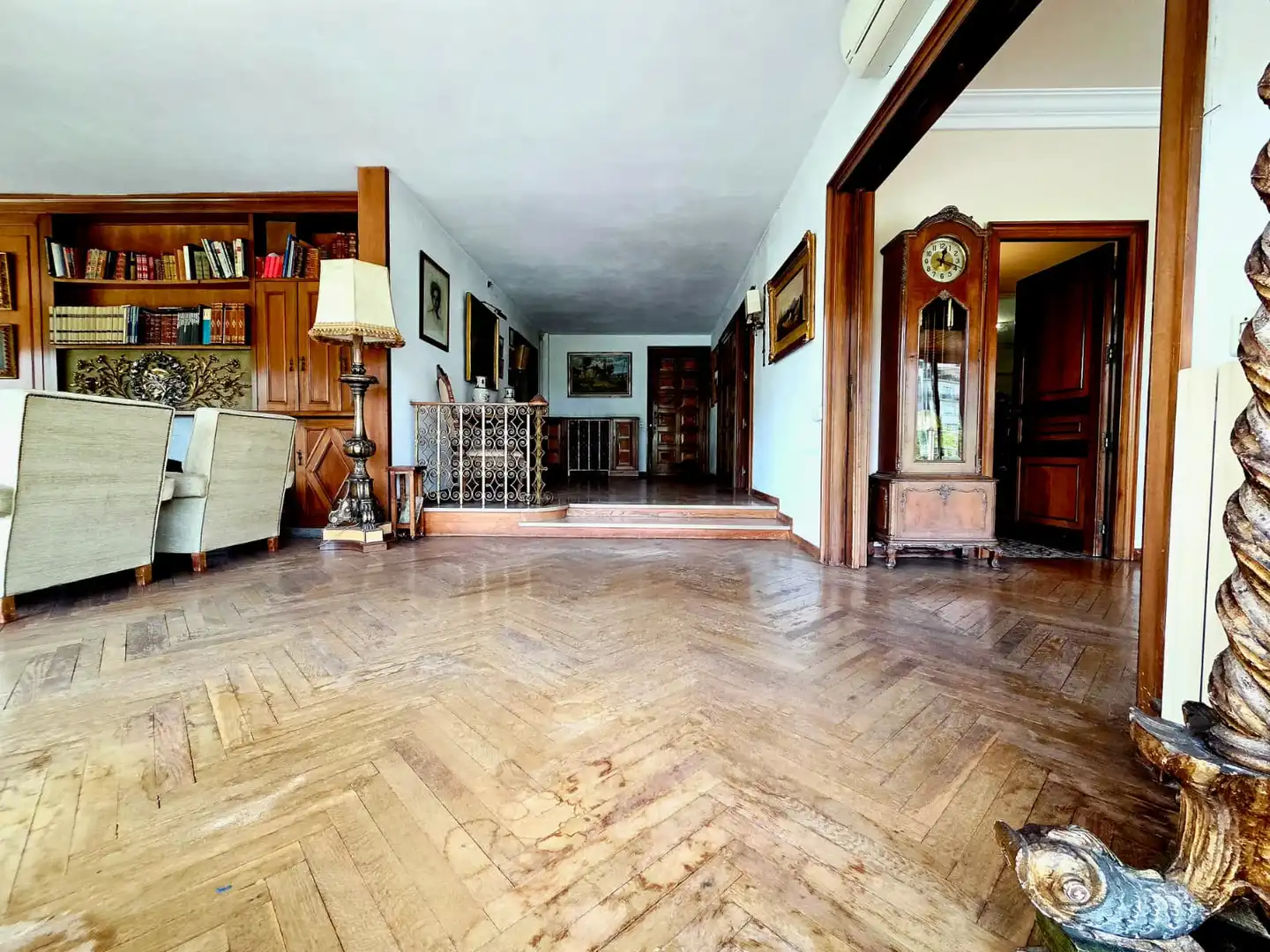 Flat for sale in Barcelona  with Air Conditioner, Heating and Parquet flooring