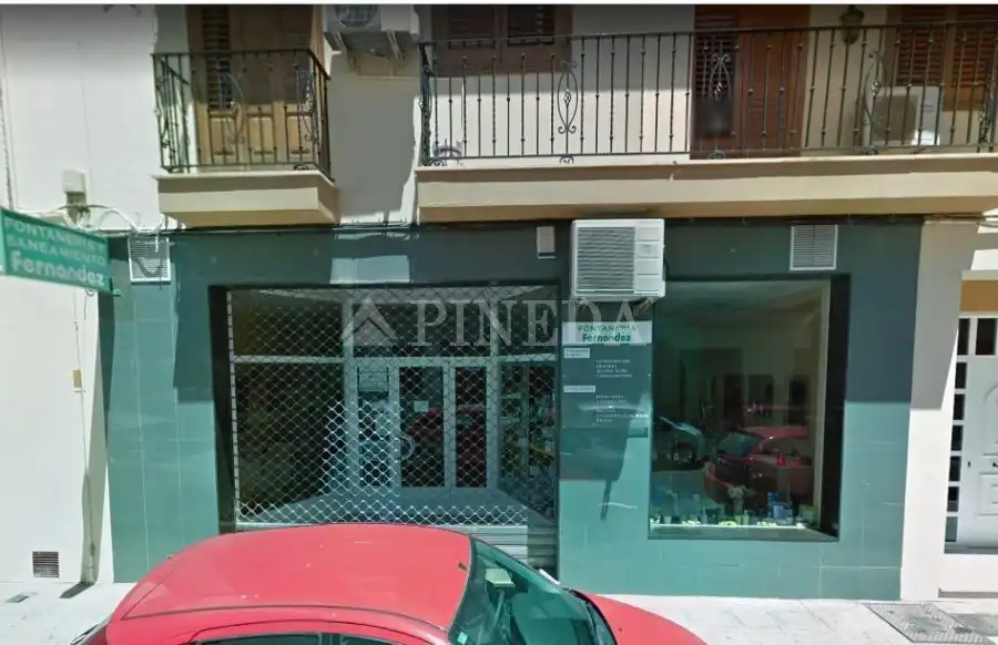 Local comercial en venda a El Puig
