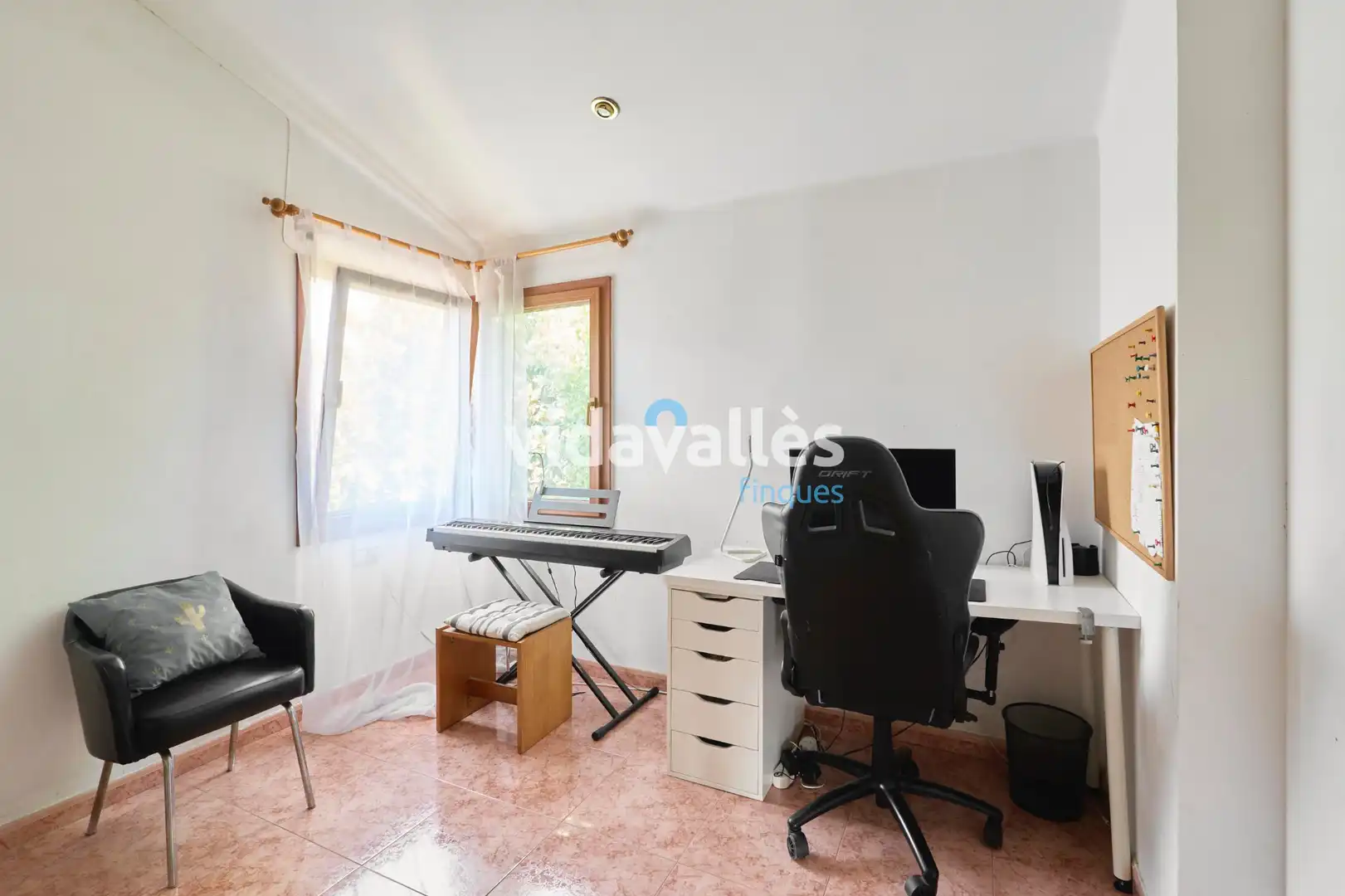 Dormitori de Casa o xalet en venda en Cardedeu amb Calefacció, Jardí privat i Terrassa