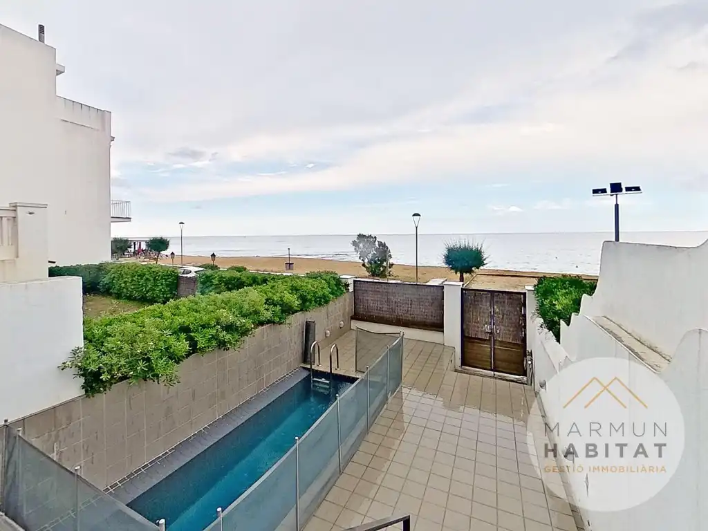 Piscina de Casa o chalet de alquiler en Caldes d'Estrac con Terraza, Piscina y Amueblado