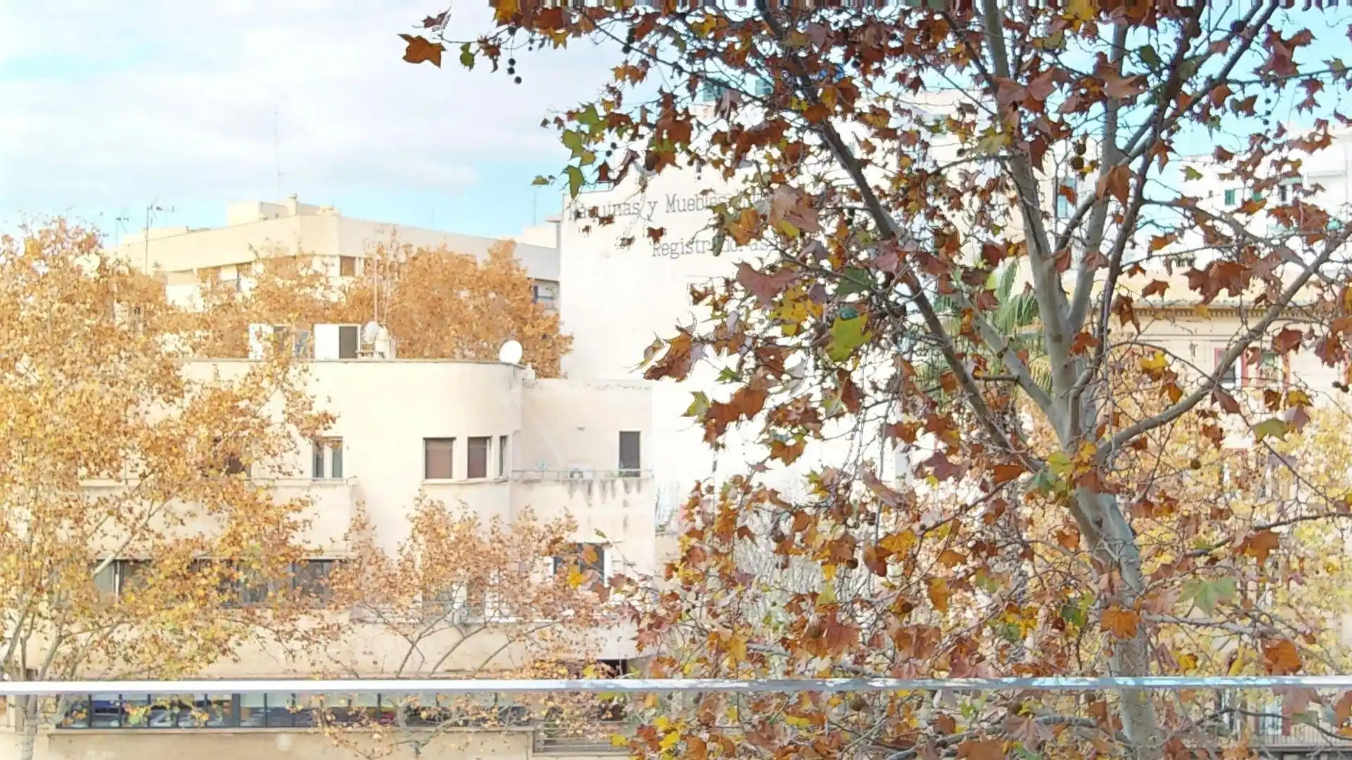 Außenansicht von Wohnung zur Miete in  Palma de Mallorca mit Heizung, Terrasse und Balkon